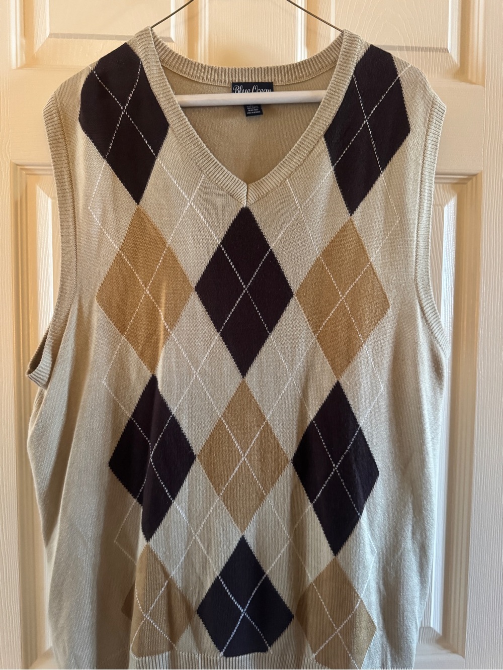 Nautica Beige Sleeveless Argyle V-Neck Sweater Vest